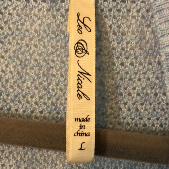 Leo & Nicale size Lg lite blue cardigan sweater - Picture 4 of 4